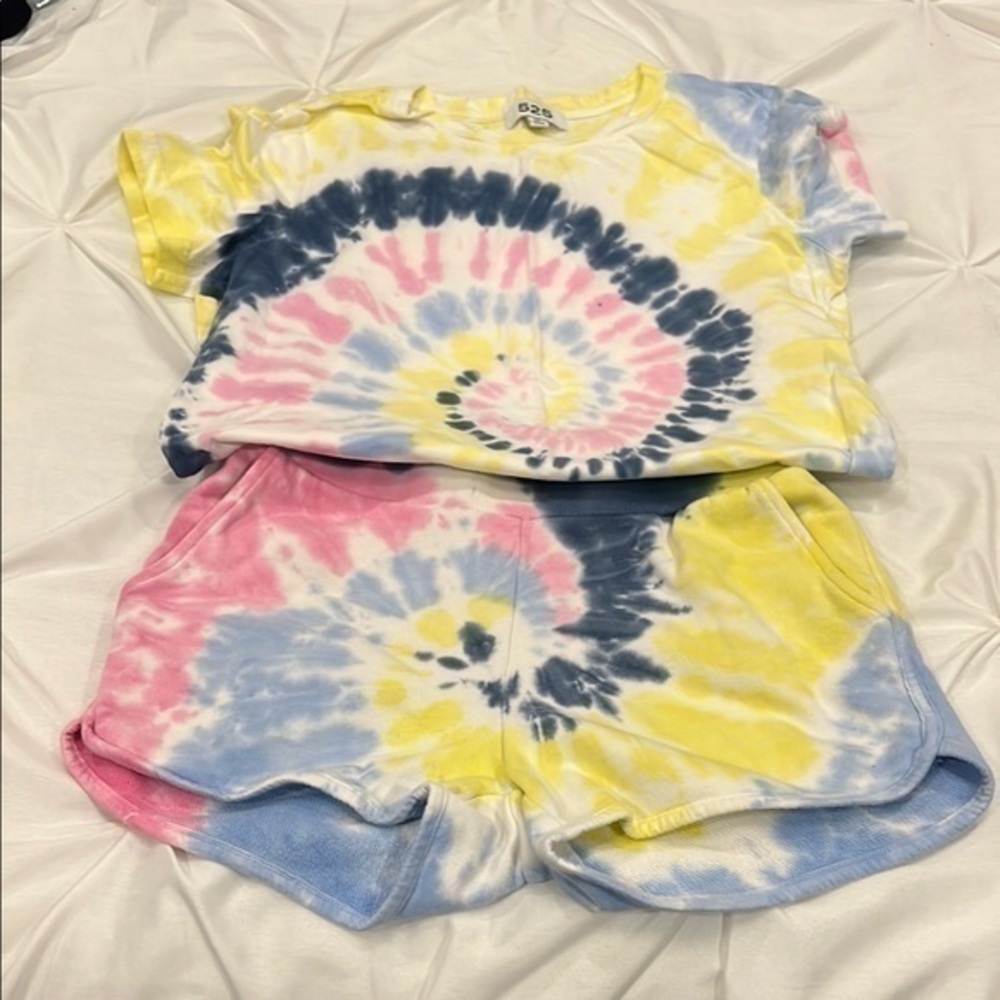 525 Colorful Tie-Dye T-Shirt and Shorts Set size XS